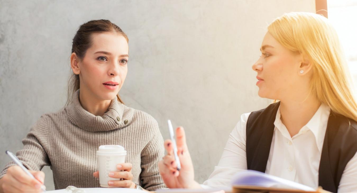 Talking women 